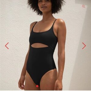 Left on Friday Peak one piece in Wipeout (bright blue) in size Large Tall